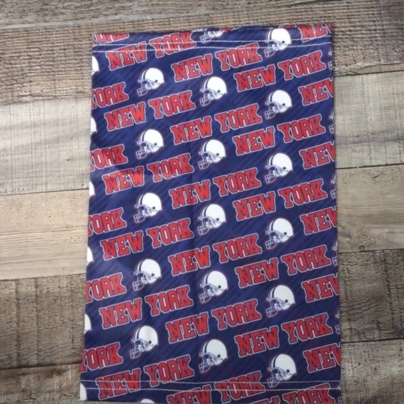 Home Team Football Tee Shirt With Gaiter - Picture 10 of 11